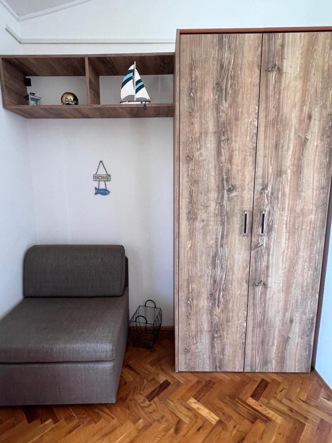 Apartments Valentinovo Klenovica Bagian luar foto