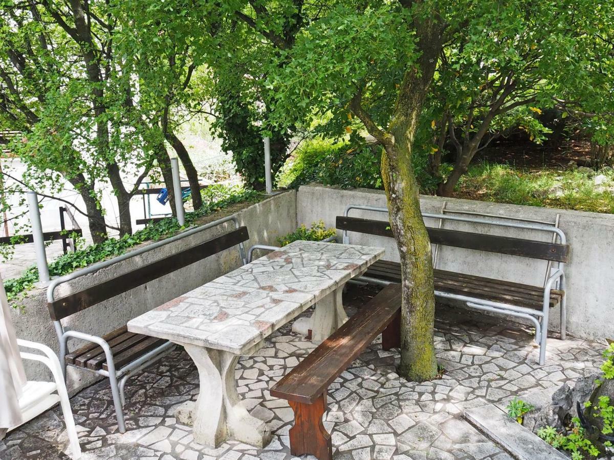 Apartments Valentinovo Klenovica Bagian luar foto